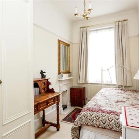 Large 3 Bed Flat In Central Wimbledon London Exterior photo